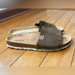 BioStep Suede Slip on Sandals Olive Green Cork Footbed Shoes Women’s Size 8